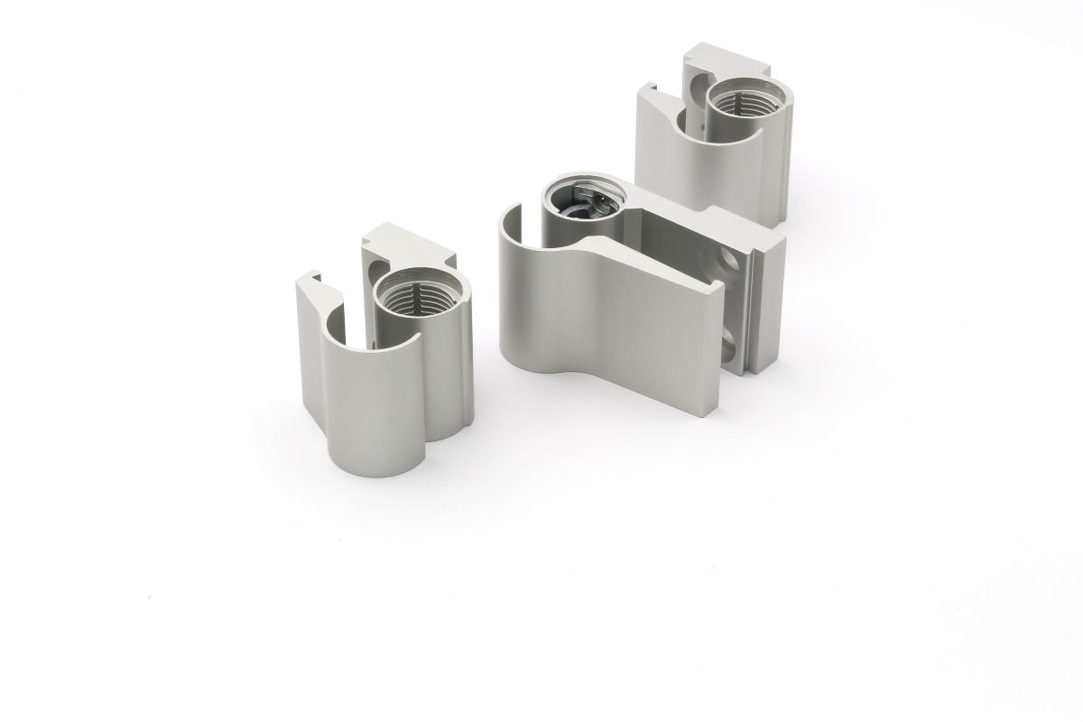 Schueco-Aufsatztuerband-239870-02 Schüco 279540 Aufsatztürband, silber 22 mm, nach innen oder außen öffnende Tür (Vorgängerartikel 239870)