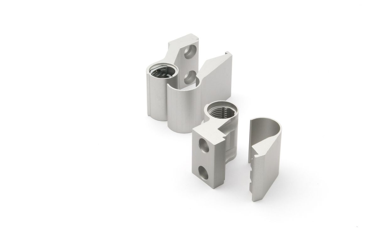 Schüco 279535 Aufsatztürband, silber, 36 mm, nach innen oder außen öffnende Tür (Vorgängerartikel 239845)