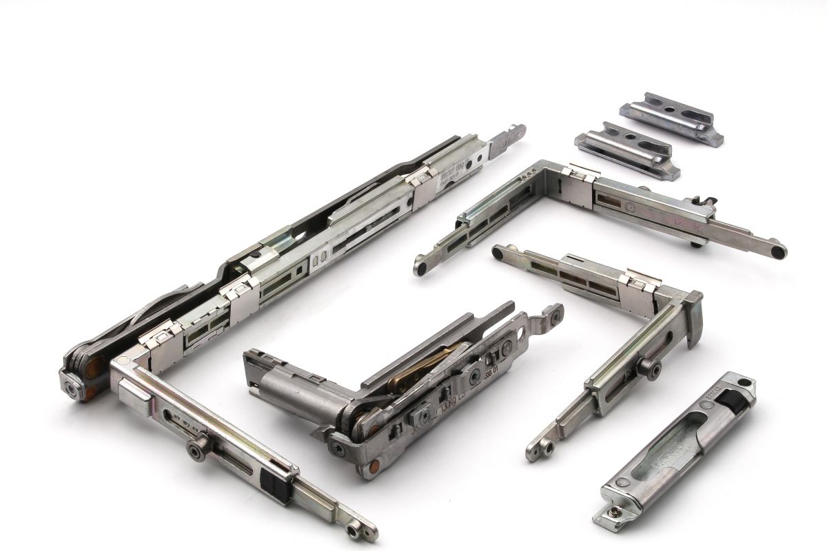 Schueco-Dreh-Kipp-Grundbeschlag-komplett-277001-01 Schüco 277001 Dreh-Kipp Grundbeschlag komplett 300 mm 130 kg AvanTec SimplySmart, DIN links